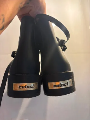 bota chelsea colcci