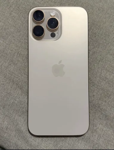 iPhone 15 pro 128g prata