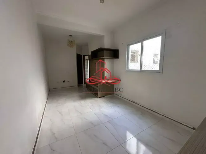 Imóvel para aluguel possui 45 metros quadrados com 2 quartos em Vila Tibiriçá - Santo Andr