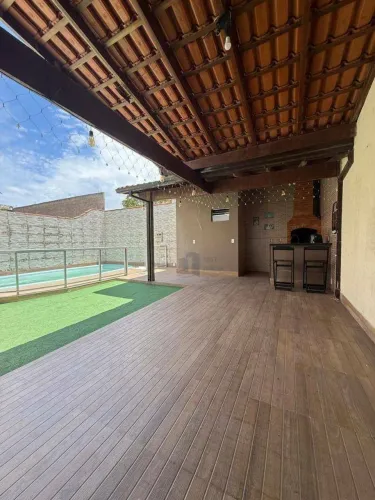Casa com piscina, 2 quartos em Solar do Porto