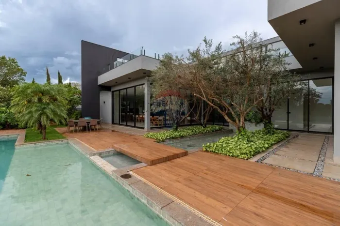Casa à Venda Condominio Residencial Fazenda Santa Maria, 812m², 3 Suítes, Cravinhos/SP