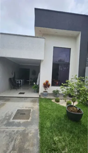 CASA A VENDA PERTO DO TERMINAL BANDEIRAS- Goiânia