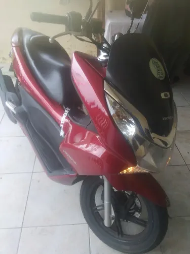 Vendo ou troco por carro pcx 2014