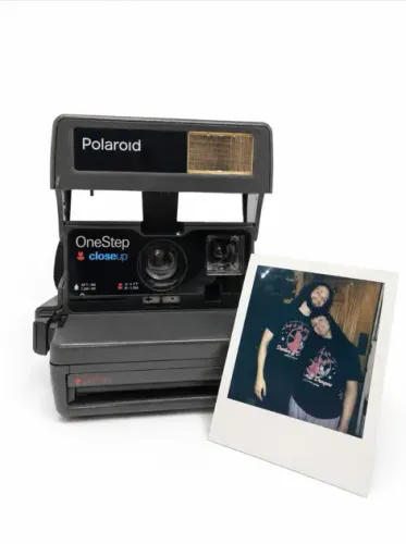 Câmera instantânea Polaroid OneStep CloseUp com filme