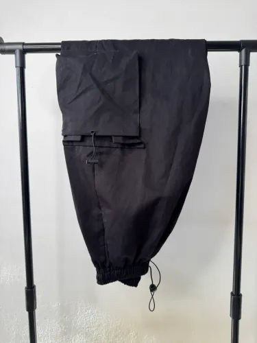Calça baggy