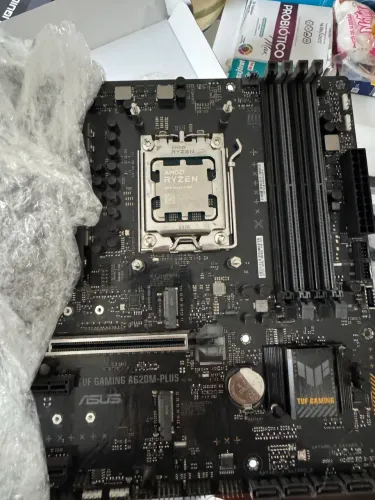 Kit Ryzen 5 7600 + placa mãe asus a-620m-plus