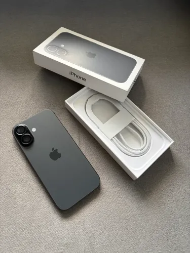 iPhone 17