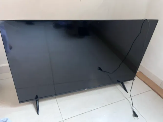 TV AOC 43 para retirada de peças - Apenas 10 dias de uso - Tela quebrada