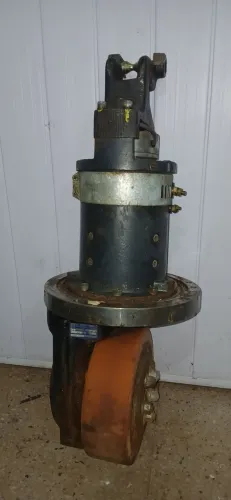 Empilhadeira e transpaleteira 