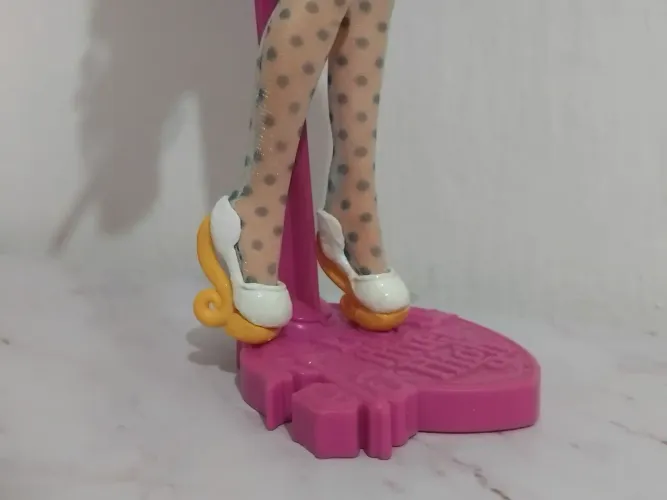Sapato artesanal da madeline hatter de ever after high - em biscuit