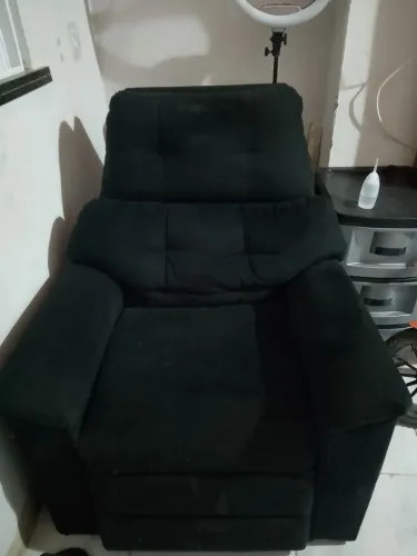 Poltrona reeiclinavel+ moncho para quem faz cílios 