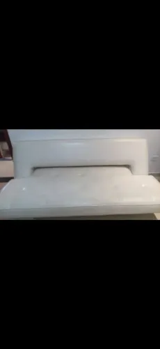 Cama Box + Sofá cama de couro