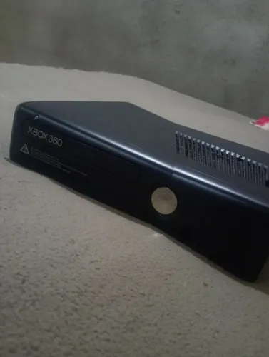 Xbox 360 para Assistência ou Retirada de Peças - Luz Vermelh