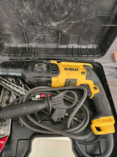 Martelete de impacto DeWalt 220v