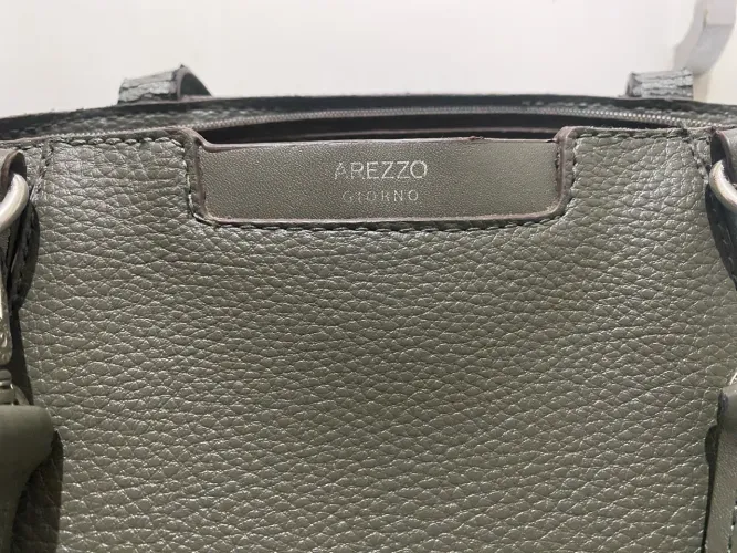 Bolsa arezzo giorno