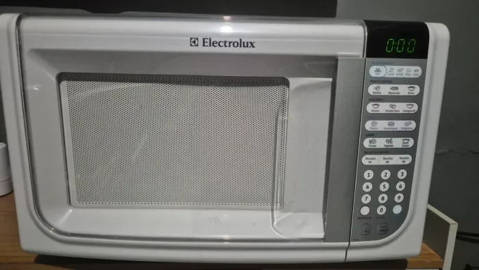 Microondas Eletrolux Exelente Estado Funcionando Perfeitamente