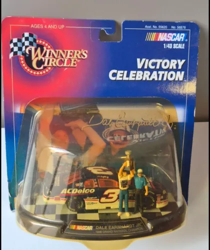 Nascar Diorama Dale Earnhartd Jr Victory Celebration 1/43 1998