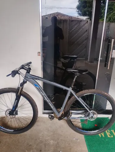 Bike Oggi aro 29 semi nova 