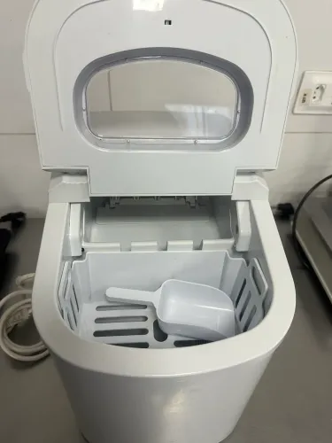 ? MMáquina de Gelo Polar - R$ 710,00