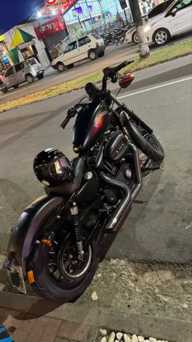 Harley Davidson Sportster 883 - Único Dono - 5.500Km