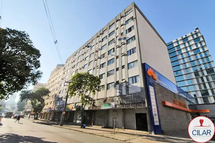 Imobiliária Cilar Aluga Kitnet no Centro com 27,94m², Ref. 00670.001-CILAR