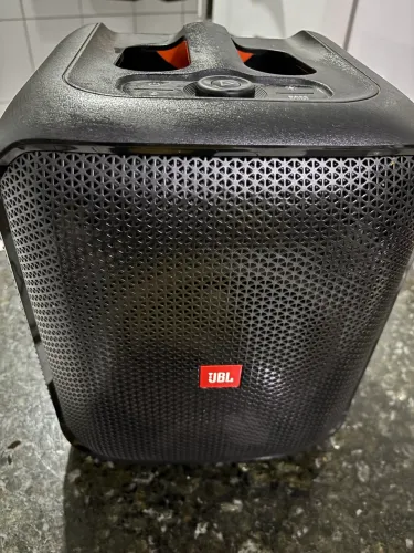 Caixa JBL Partybox Encore Essential