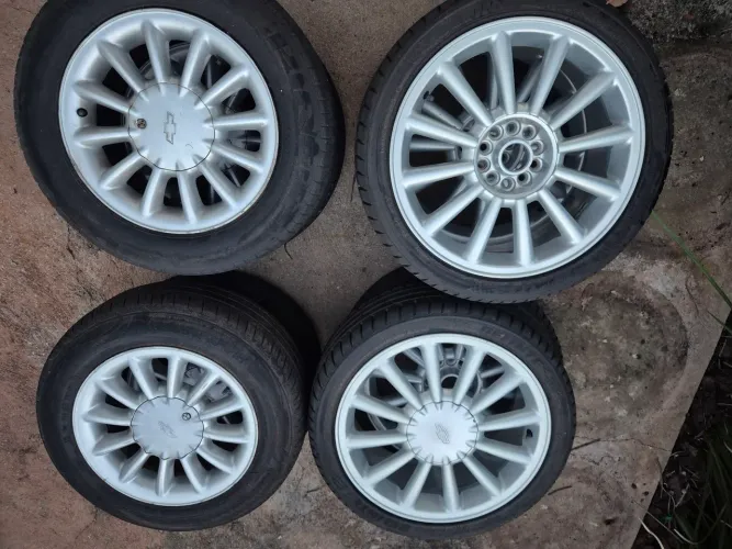 Rodas aro 18 e 15 do omega
