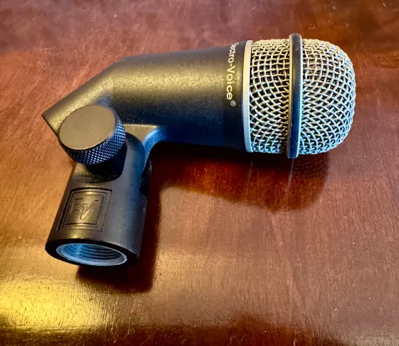 Microfone Electro-Voice PL35