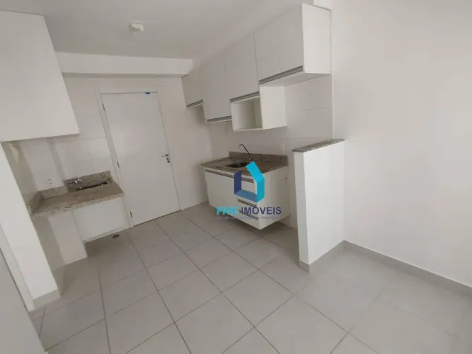 Apartamento mobiliado para locação com 2 quartos no Condomínio Edvard Carmilo III no Bairr