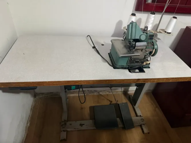 Vendo máquina de costura overloque
