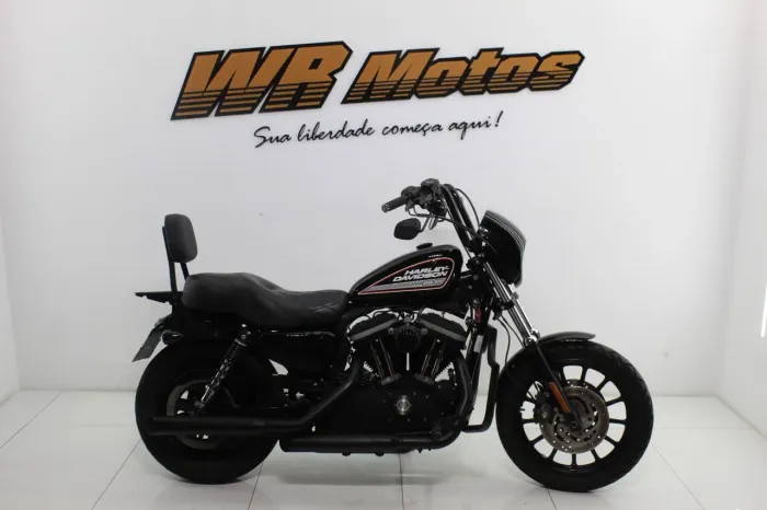 HARLEY-DAVIDSON SPORTSTER XL 883 R