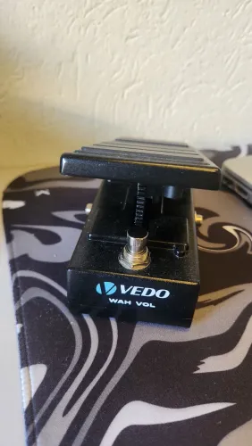 Pedal volumen vedo