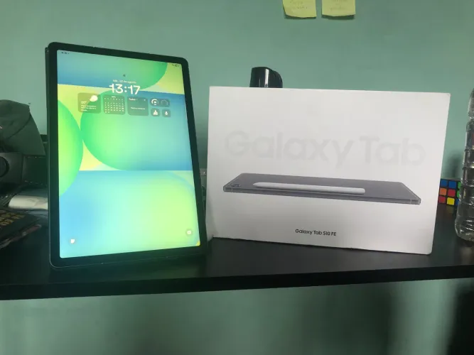 Tablet Samsung Galaxy Tab S10 FE 128GB, 8GB, S Pen e Capa