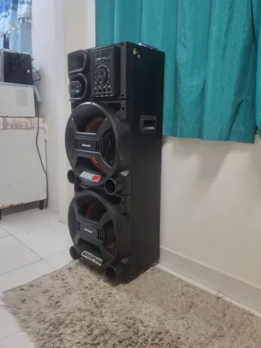 Caixa de som grande leia tudo antes