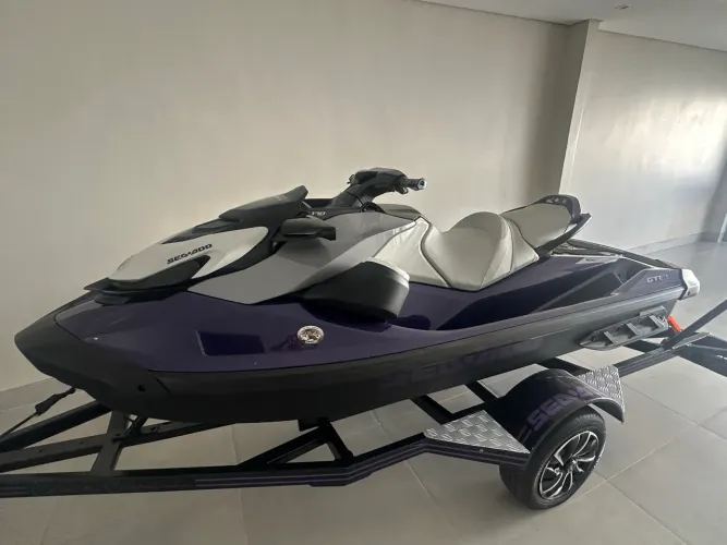 Jet-ski 2025 se andou 170