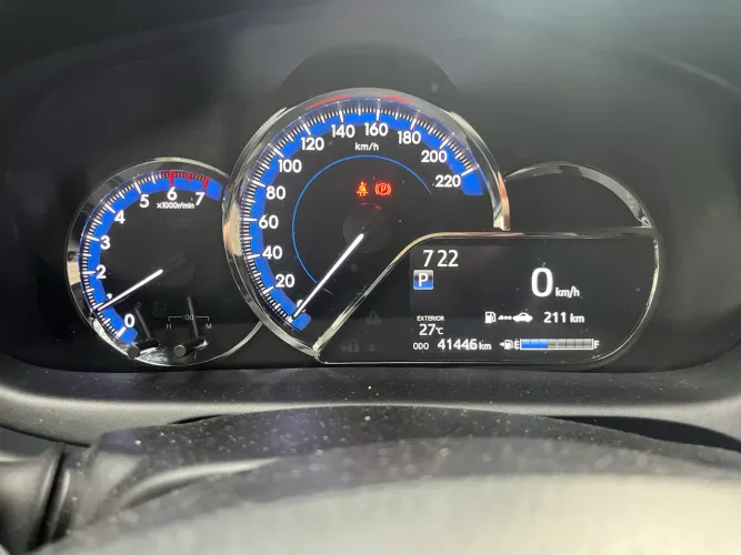 Toyota Yaris XS Connect Sedan 1.5 Flex 16V AUT 2021