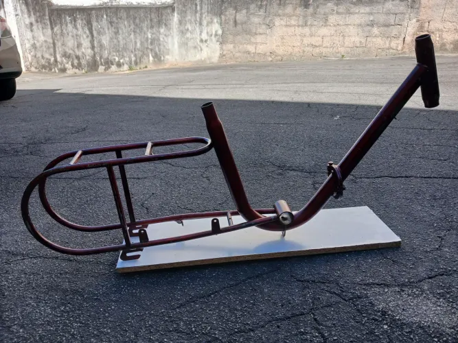 Quadro de bicicleta antiga