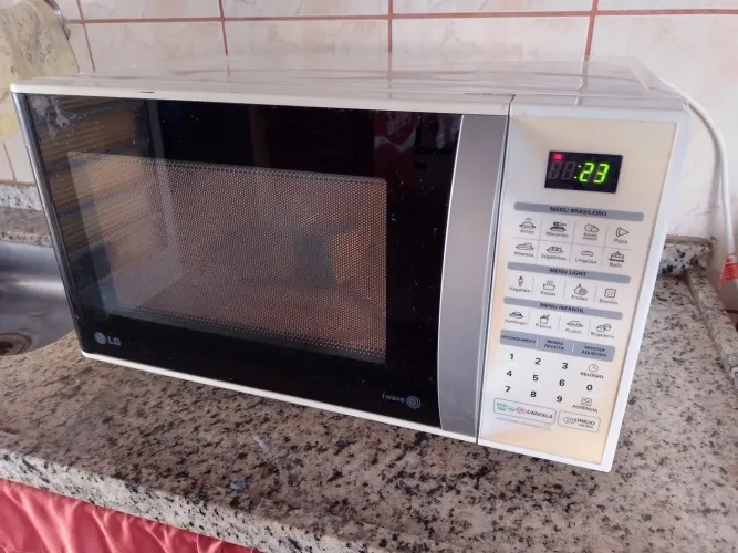 Microondas LG 27 litros top ( pix- visa)