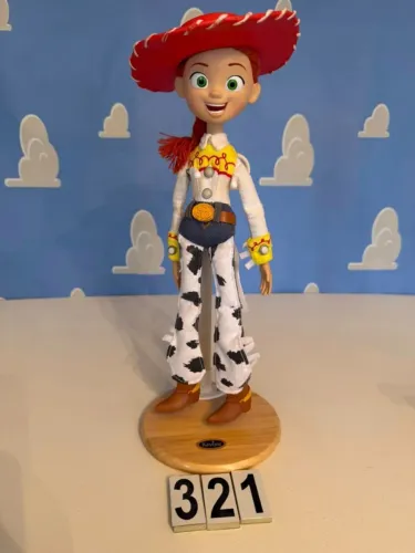 JESSIE MATTEL BEM CONSERVADA,TOY STORY, UMA PARTE DA CAMISA ESTA DESCOSTURADA, VER FOTOS
