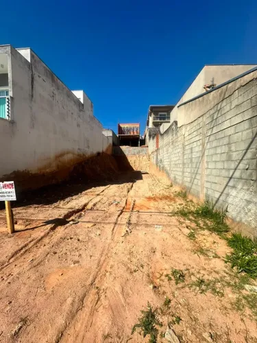 Imóvel para venda possui 192 metros quadrados em Portais (Polvilho) - Cajamar - SP