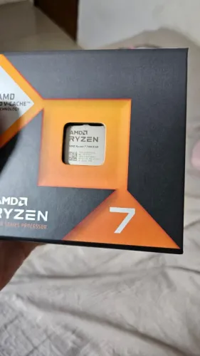 AMD Ryzen 7 7800X3D (LACRADO)