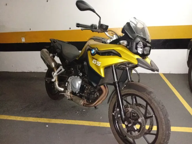 Moto BMW 750 GS Sport. 19/20 com 9.950km. Único Dono. Manual. Nota fiscal de fábrica.
