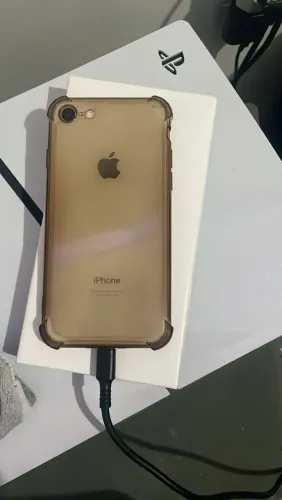 iPhone 8