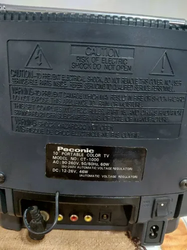 Tv Retro CRT Tubo Peconic 10 polegadas funcionando