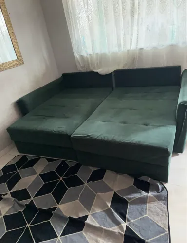 Sofá cama em ótimo estado, com molas e espuma D33