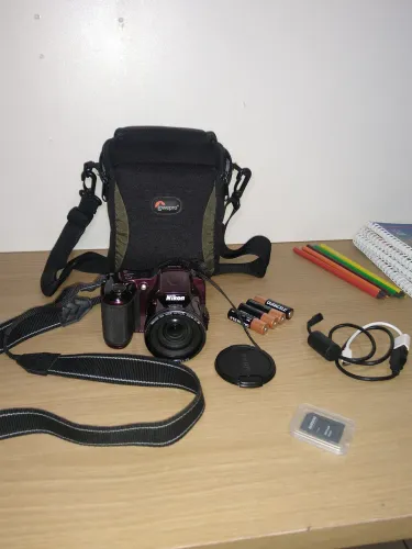 CÂMERA NIKON COOLPIX 4K COMPLETA 