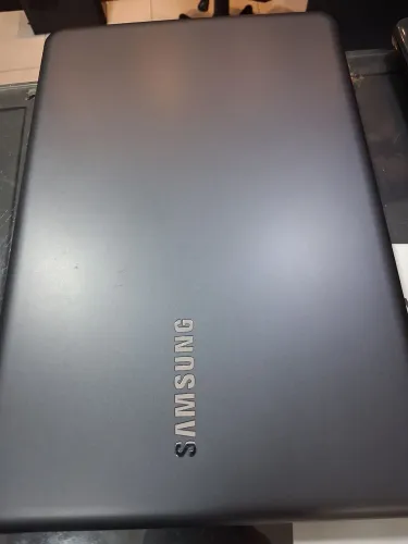 Notebook Semi Novo.