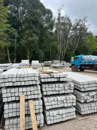 PALANQUE DE CONCRETO PARA CERCAMENTO