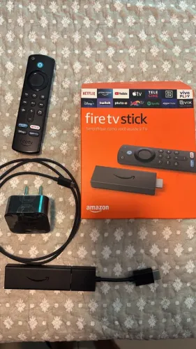 Fire TV Stick - Com ALEXA e Comandos da TV