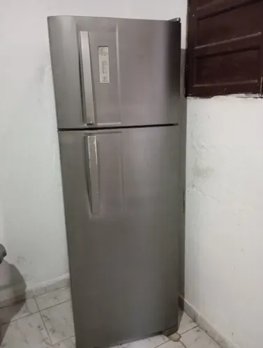 Geladeira Frost Free Electrolux 